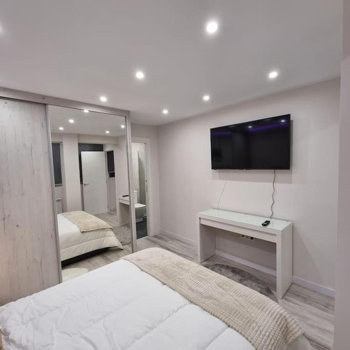 オビエドSoho Boutique Tioda, Totalmente Reformado Junto A Las Estaciones, Wifiアパートメント エクステリア 写真